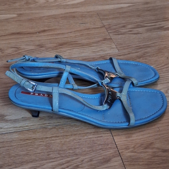PRADA Patent Leather Kitten Heels BIG LOGO Blue Sandals Size 40/10 - Picture 4 of 10